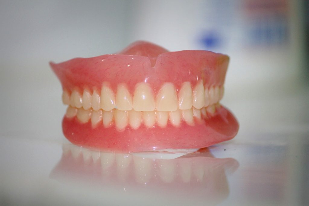 Complete-Denture