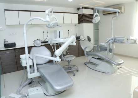 What Precautions Should I Take When Visiting a Dental Clinic During  COVID-19?  Home - Dental Clinic In Dubai, Dentist In Dubai, Cosmetic  Dentistry, Dental Implants, Root Canal Treatment RCT, Teeth Whitening